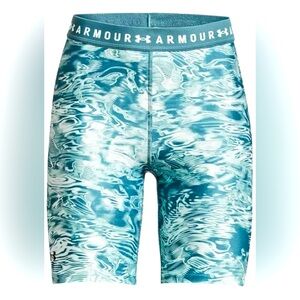 UNDER ARMOUR WOMEN'S HEAT GEAR BIKE SHORTS SIZE SMALL.